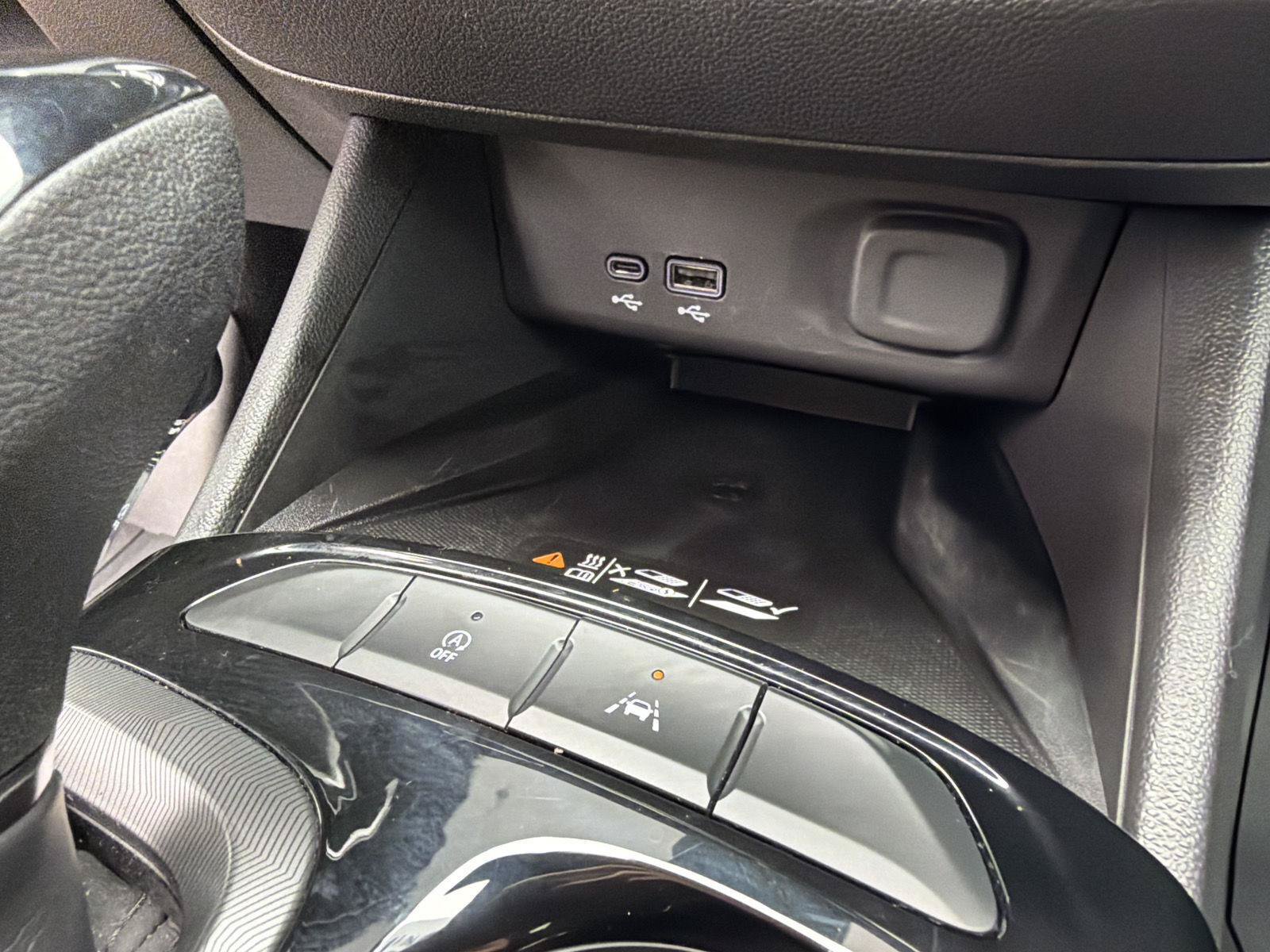 Used 2026 Buick Envista Sport Touring w/ Convenience I Package FWD image 29