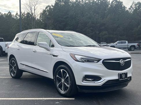 Used 2021 Buick Enclave Essence w/ Sport Touring Edition image 4