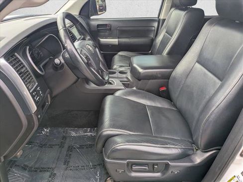 Used 2018 Toyota Sequoia TRD Sport AWD/4WD image 15