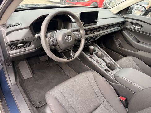 Used 2025 Honda Accord SE image 13