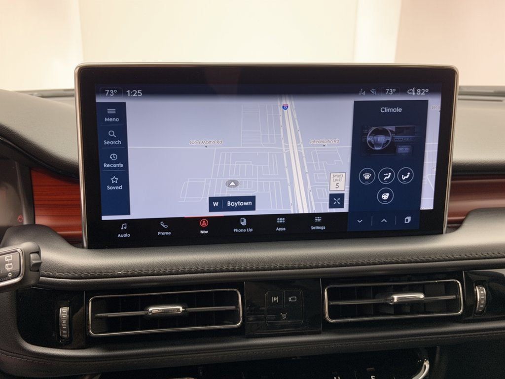Used 2022 Lincoln Nautilus Reserve w/ Luxury Package FWD image 23