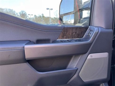 New 2025 Ford F250 Lariat w/ Lariat Ultimate Package image 13