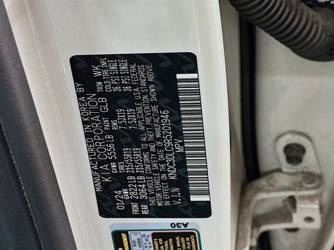 Used 2024 Kia EV6 Light AWD/4WD image 12