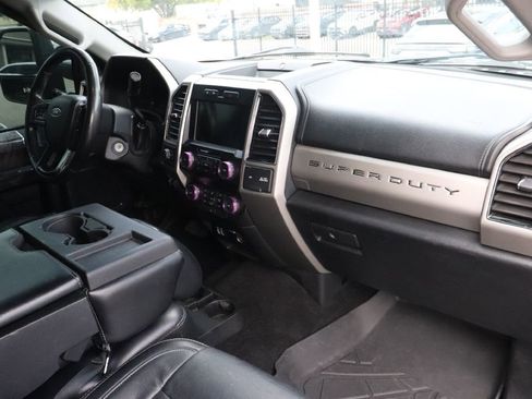 Used 2019 Ford F250 Lariat image 25