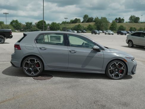 New 2025 Volkswagen GTI Autobahn image 9