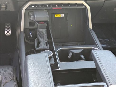 Used 2022 Toyota Tundra Limited image 23