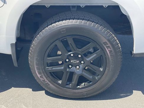 Used 2023 Chevrolet Silverado 1500 Custom w/ Rally Edition RWD image 30