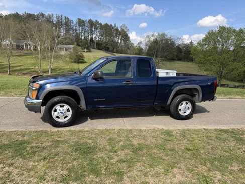 Used 2004 Chevrolet Colorado LS image 3