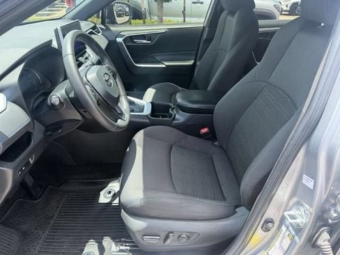 Used 2023 Toyota RAV4 SE AWD/4WD image 19