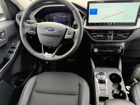 New 2026 Ford Escape SE FWD image 10