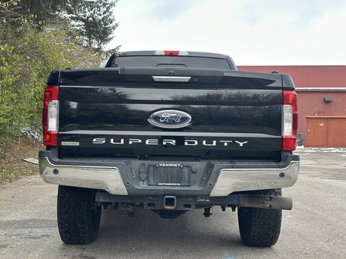 Used 2017 Ford F350 Lariat w/ Lariat Value Package image 4