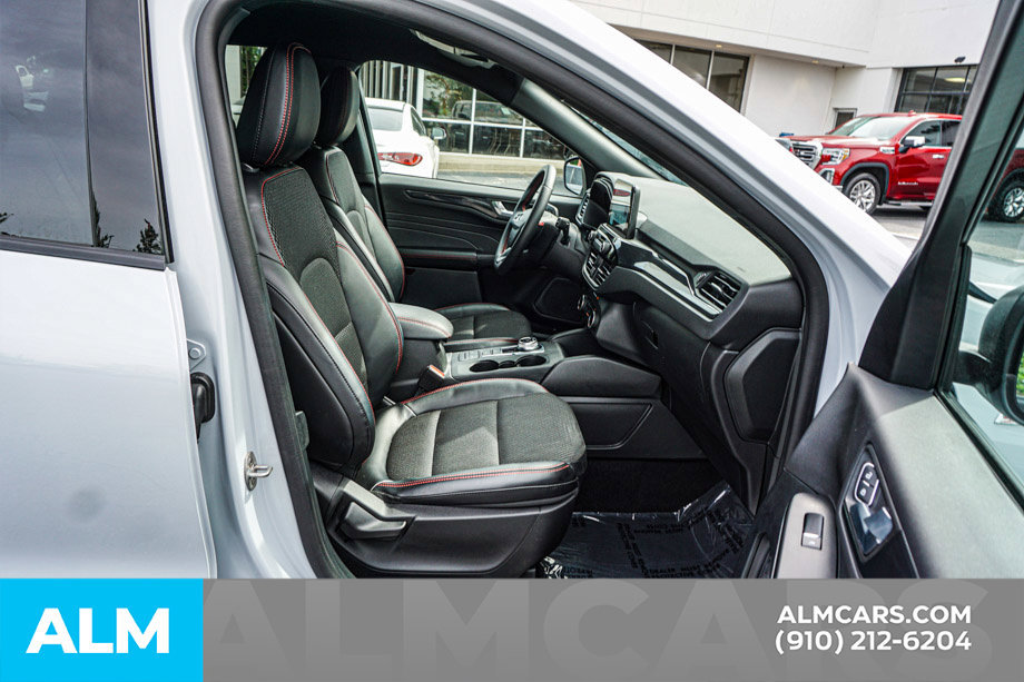 Used 2026 Ford Escape ST-Line FWD image 21