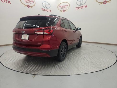Used 2024 Chevrolet Equinox RS w/ RS Leather Package FWD image 8