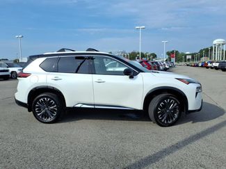 Used 2026 Nissan Rogue Platinum w/ Platinum Premium Package AWD/4WD video 2