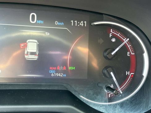 Used 2024 Toyota RAV4 XLE FWD image 23