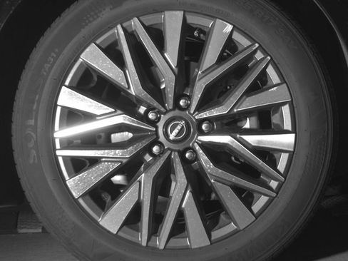 Used 2025 Nissan Altima 2.5 SV image 13