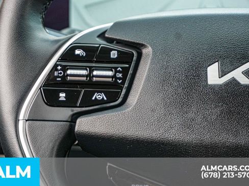 Used 2024 Kia EV6 Light image 29