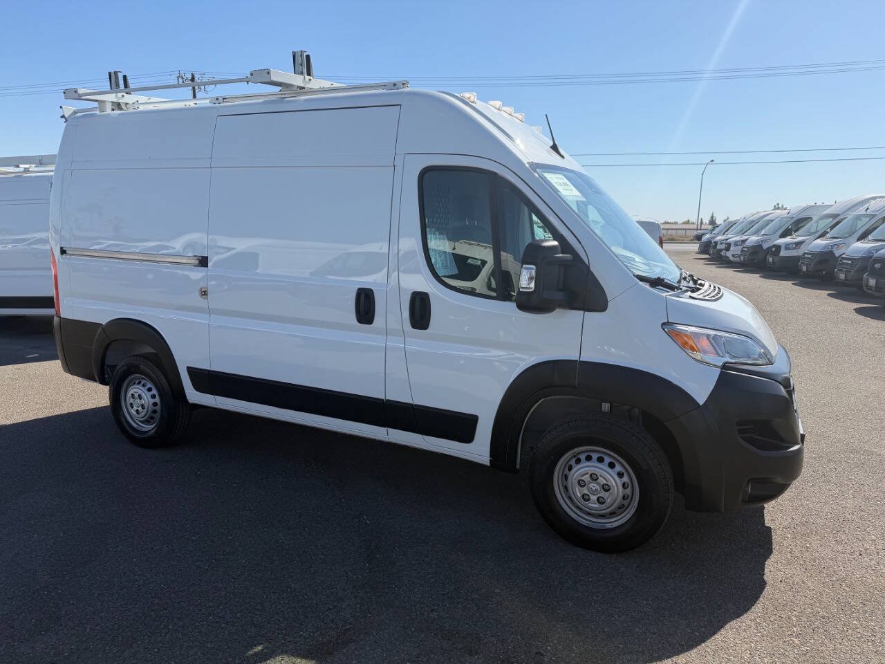 Used 2024 RAM ProMaster 1500 w/ Convenience Group FWD image 5