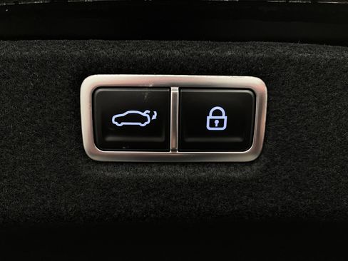 Used 2025 Hyundai Sonata Limited image 6