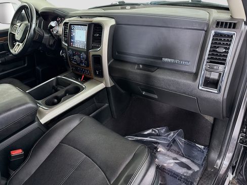 Used 2018 RAM 2500 Laramie w/ Convenience Group AWD/4WD image 29