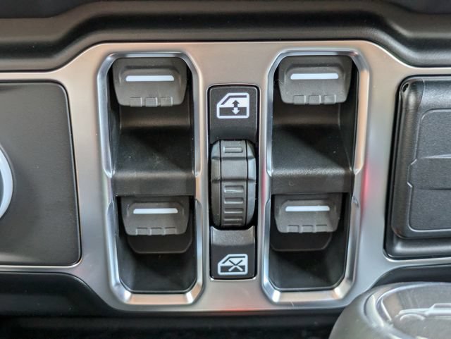 New 2026 Jeep Gladiator Sport AWD/4WD image 23