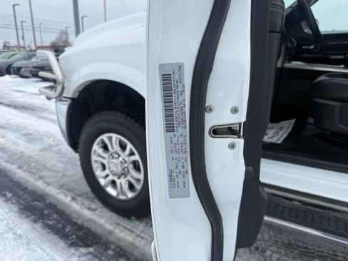 Used 2017 RAM 2500 Laramie image 30