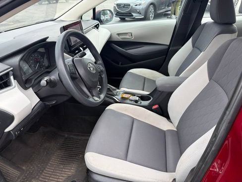 Used 2023 Toyota Corolla LE FWD image 12