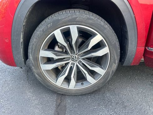 Used 2023 Volkswagen Atlas SEL Premium AWD/4WD image 30