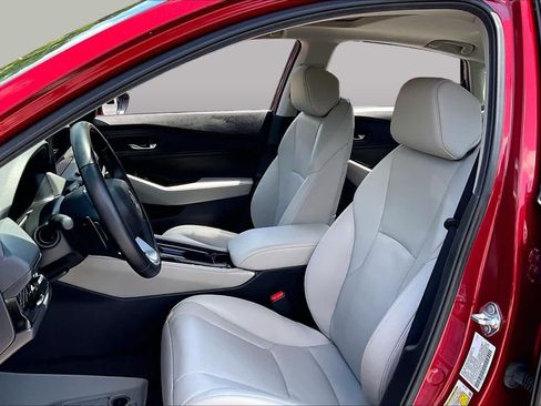 Used 2024 Honda Accord Touring image 8