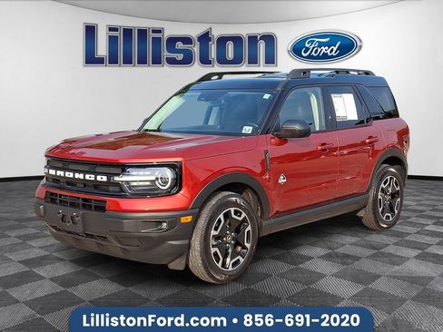 Used 2022 Ford Bronco Sport Outer Banks w/ Tech Package AWD/4WD image 1