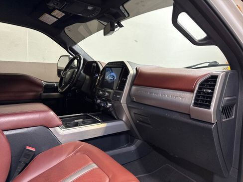 Used 2022 Ford F350 Platinum w/ FX4 Off-Road Package image 60