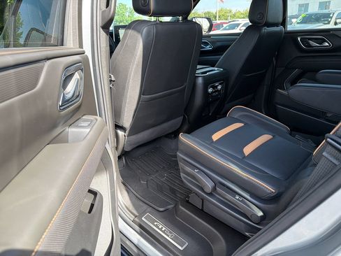 Used 2024 GMC Yukon AT4 w/ Technology Package AWD/4WD image 12