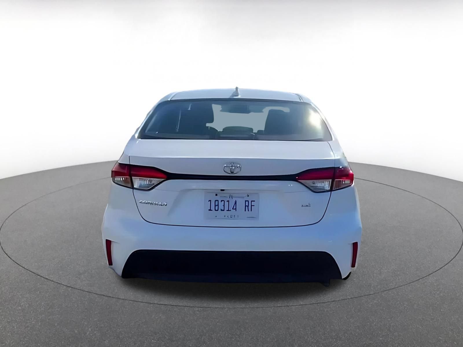 Used 2025 Toyota Corolla LE FWD image 10