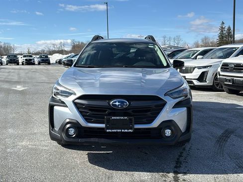 Certified 2025 Subaru Outback Premium image 2