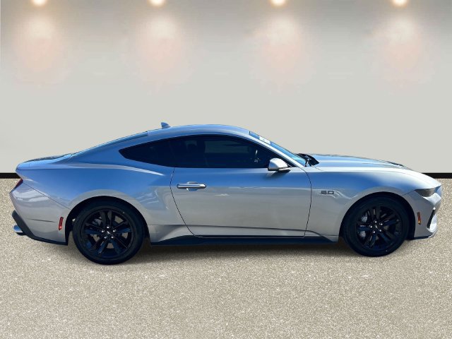 Certified 2025 Ford Mustang GT RWD image 4