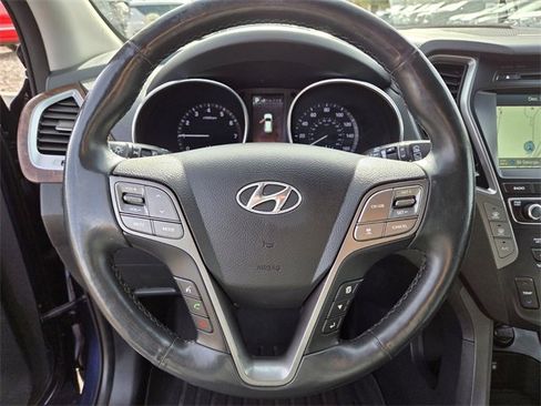 Used 2017 Hyundai Santa Fe Limited image 19