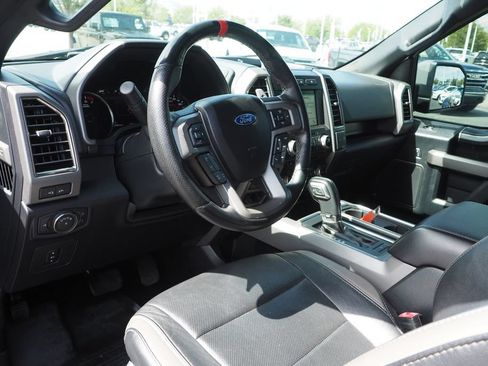Used 2018 Ford F150 Raptor w/ Equipment Group 802A Luxury AWD/4WD image 14