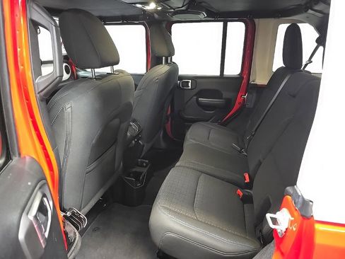 Used 2021 Jeep Wrangler Unlimited Islander image 30