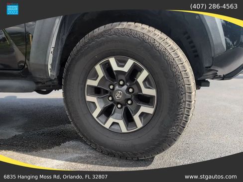 Used 2016 Toyota Tacoma TRD Off-Road w/ Towing Package RWD image 28