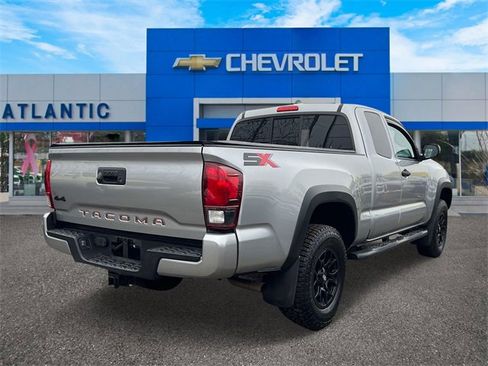 Used 2020 Toyota Tacoma SR image 6