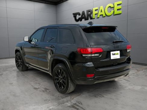 Used 2019 Jeep Grand Cherokee Altitude AWD/4WD image 7