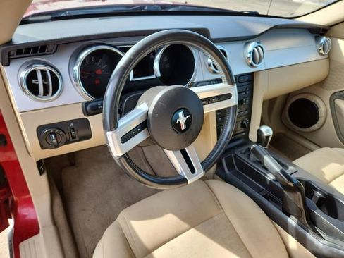 Used 2006 Ford Mustang Coupe image 10