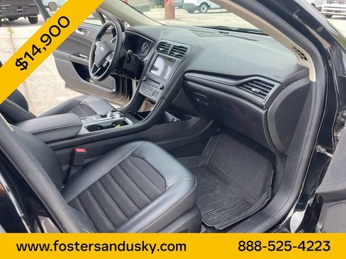 Used 2018 Ford Fusion SE w/ Fusion SE Technology Package FWD image 20