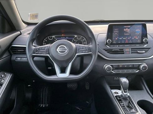 Used 2020 Nissan Altima 2.5 S image 8