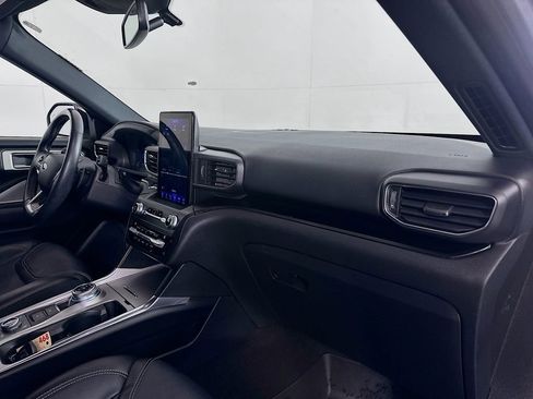 Used 2020 Ford Explorer ST w/ ST Street Pack image 29