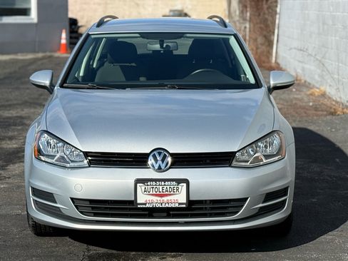 Used 2017 Volkswagen Golf S w/ Driver Assistance Package image 10