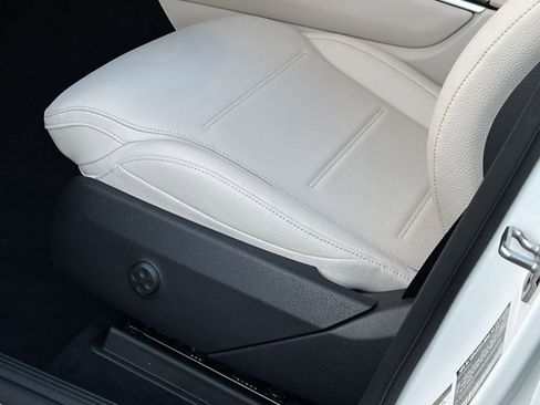 New 2026 Mercedes-Benz GLC 300 4MATIC image 12