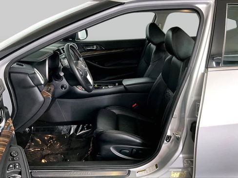 Used 2018 Nissan Maxima Platinum FWD image 9