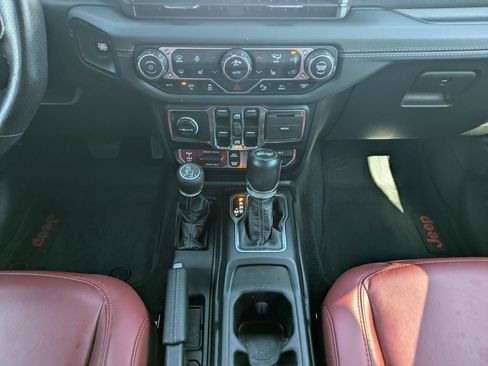 Used 2024 Jeep Wrangler Unlimited Rubicon 392 AWD/4WD image 19