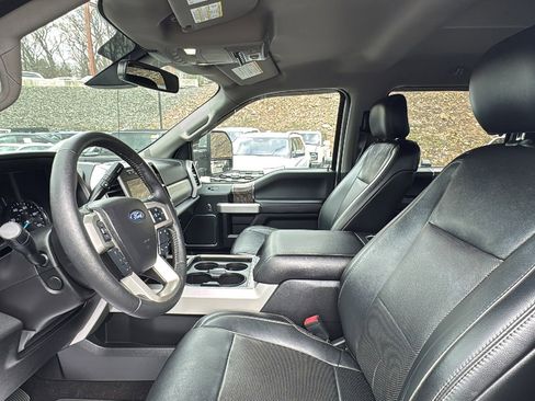 Used 2019 Ford F250 Lariat w/ Lariat Ultimate Package image 14